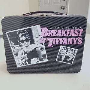 AUDREY HEPBURN BREAKFAST AT TIFFANY’S REGULAR SIZED LUNCH BOX